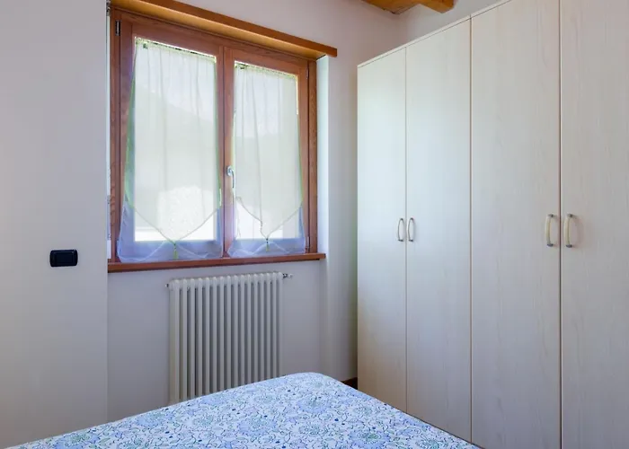 Azalea - Gla103 By Interhome Gera Lario